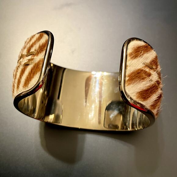 🎊HP🎊Tod's Calf Hair Silver Tone Cuff Bracelet - Picture 5 of 8